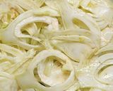 Foto del passaggio 3 della ricetta Finocchi aglio olio e peperoncino