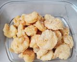 Foto langkah ke 5 dari resep #55 Mayonnaise Fried Shrimp.