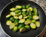 Foto del paso 4 de la receta: Coles de Bruselas salteadas