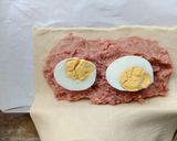 Foto langkah ke 4 dari resep Picnic Roll.