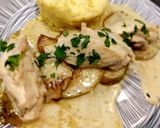 Foto del paso 4 de la receta: Solomillos de pollo con salsa de roquefort y vino blanco