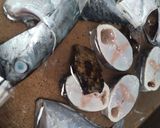 Gambar langkah 1 resipi Gulai ikan tongkol terengganu.