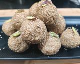 तिल गुड़ के लड्डू (Til-Gud Ladoo recipe in Hindi) रेसिपी चरण 4 फोटो