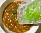 Hình bước làm 3 của món Bò nhúng dấm cuốn bánh tráng