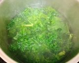 Hình bước làm 2 của món Cải Kale Xào Tỏi