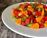 Hình bước làm 2 của món Trái Cây Nhiệt Đới Trộn Mật Ong