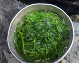 पालक बथुआ का साग (Palak Bathua ka saag recipe in Hindi) रेसिपी चरण 2 फोटो