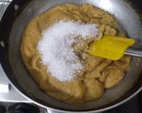 A picture of step 3 of Rajgira Halwa / Amaranth flour Halwa.