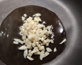 Foto del paso 6 de la receta: Alcachofas y chocos al ajillo
