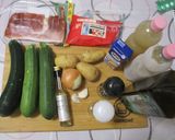 Appenzeller sajtos 🧀 cukkini 🥒 krémleves szarvasgombaolajjal 🍄 recept fázis 1 fotója