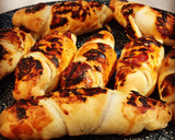 Foto del paso 3 de la receta: Croissant relleno de jamón y queso con tomate y orégano 🌿