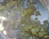 Tejszínes brokkolikrémleves recept fázis 1 fotója