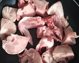 A picture of step 1 of Braised Vegetables chicken.