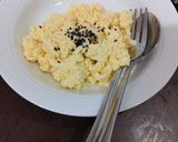 Foto langkah ke 3 dari resep Scrambled eggs.