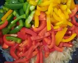 Húsos salátacsónak recept fázis 2 fotója
