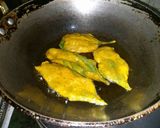A picture of step 3 of Spinach leaf fritters.