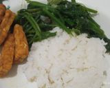 Foto langkah ke 7 dari resep Tumis daun labu kencur gurih bumbu iris.