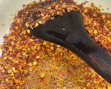 A picture of step 8 of Chinese Chilli Oil.
