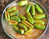 A picture of step 3 of Stuffed Tindora.