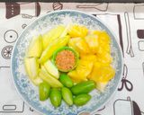 Foto langkah ke 4 dari resep Rujak Buah Uyah Acan Kalimantan.