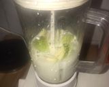 A picture of step 2 of Apple smoothie.