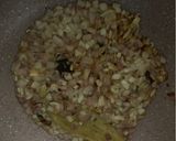 A picture of step 2 of Methi Paneer.