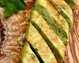 Foto langkah ke 3 dari resep Avocado Omelette.