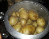 आलू के पापड़ (aloo ke papad recipe in Hindi) रेसिपी चरण 1 फोटो