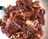 Hình bước làm 2 của món Bắp bò kho sả thơm lừng 🥩