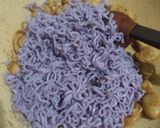 Foto langkah ke 3 dari resep 628. Mie Ubi Ungu Goreng Sosis.