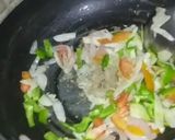 A picture of step 6 of Vegetables desi masala noodles🍜.
