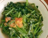 Foto langkah ke 5 dari resep Tumis Kangkung Segar dan Enak.