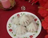 A picture of step 5 of Ukadiche Modak.