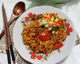 Foto langkah ke 3 dari resep Mie Tek-Tek goreng sederhana.