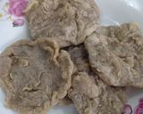 Foto langkah ke 5 dari resep Pempek Kulit Crispy.