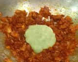 A picture of step 2 of Paneer Bhurji.