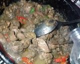 صورة لخطوة 3 من وصفة كبده الدجاج مع القلوب 😋