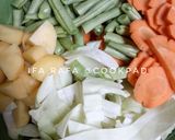 Foto langkah ke 1 dari resep Sop Sayur.