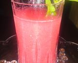 A picture of step 6 of Falsaa juice with seven up.