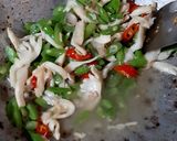 Foto langkah ke 4 dari resep 41. Tumis Buncis Jamur Tiram.