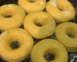 Foto langkah ke 6 dari resep Donat Labu Kuning.