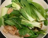 รูปขั้นตอนการทำที่ 5 ของ บ๊อกฉ่อยผัดอกไก่น้ำมันหอย