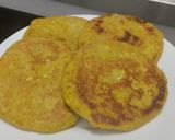 Foto del paso 3 de la receta: Arepa🥯de mazorca🌽rellena de pollo🍗, ensalada y salsa🍎tártara liviana🧆🥙🫓