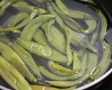 A picture of step 1 of Greenchillie ka halwa.