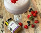 Une image de l'étape 6 de 🍹Smoothie 🍸avoine fruits 🍒rouges🫐🍓 miel 🍯 de lavande 🪻.