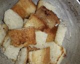 A picture of step 3 of Caesar salad.