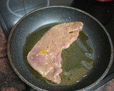 Foto del paso 2 de la receta: Hígado adobado a la plancha con papas arrugas