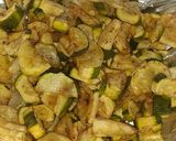 Foto del passaggio 2 della ricetta Frittata di zucchine e cipolle