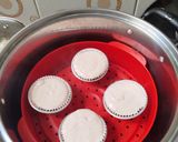 Foto langkah ke 2 dari resep Bolu Kukus Angkak.