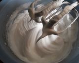 Foto langkah ke 4 dari resep Banana Chiffon Cake/Chiffon Pisang.